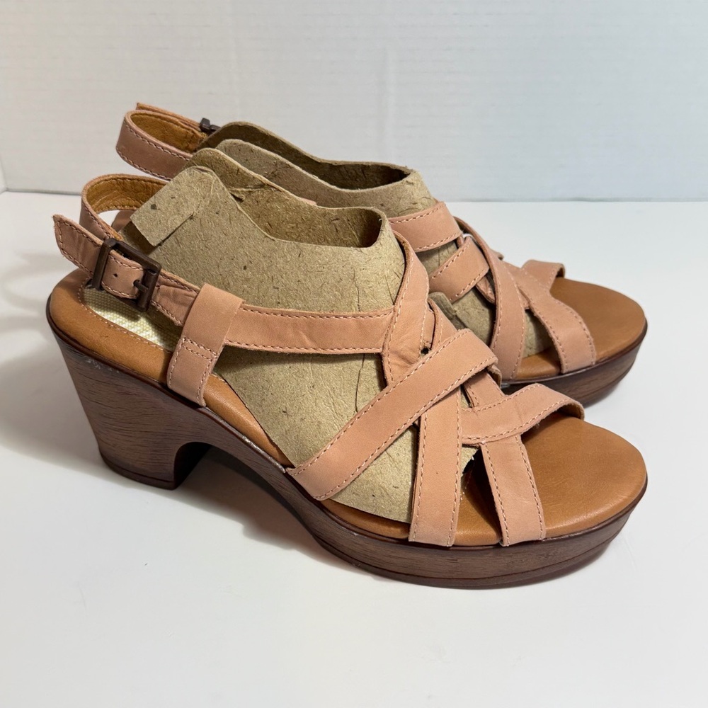 B.o.c. By Born Sandals NEW women’s Sz 8